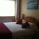 Fountain House Nocleg ze śniadaniem 3*
